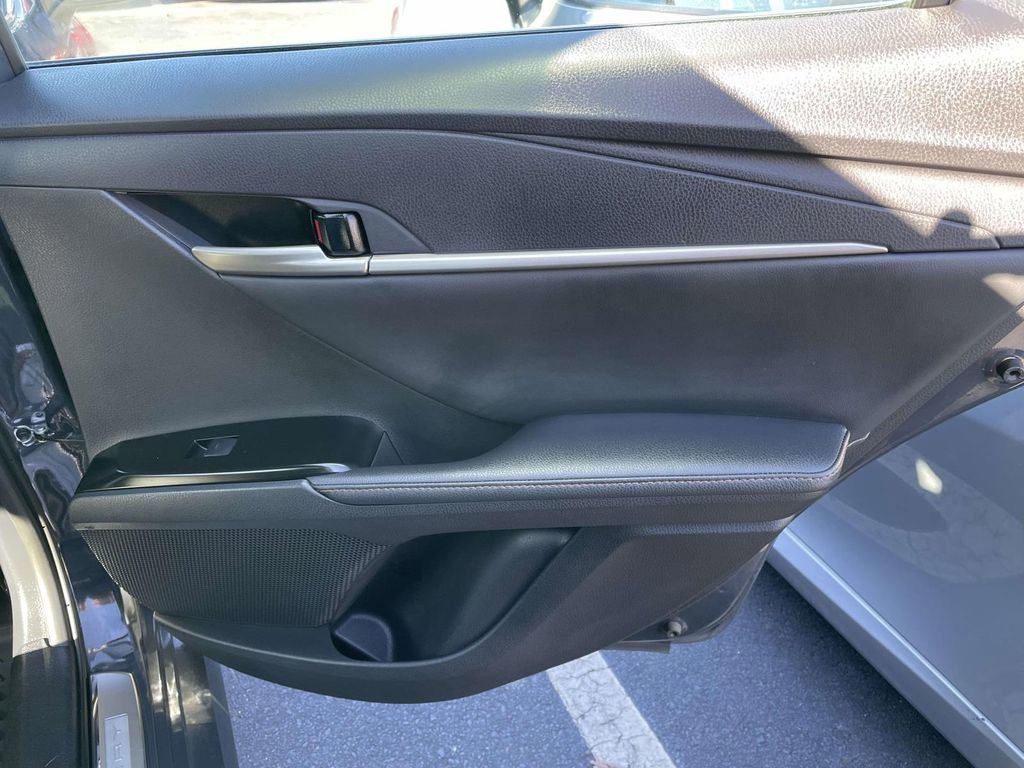 Used 2025 Toyota Camry XLE image 45