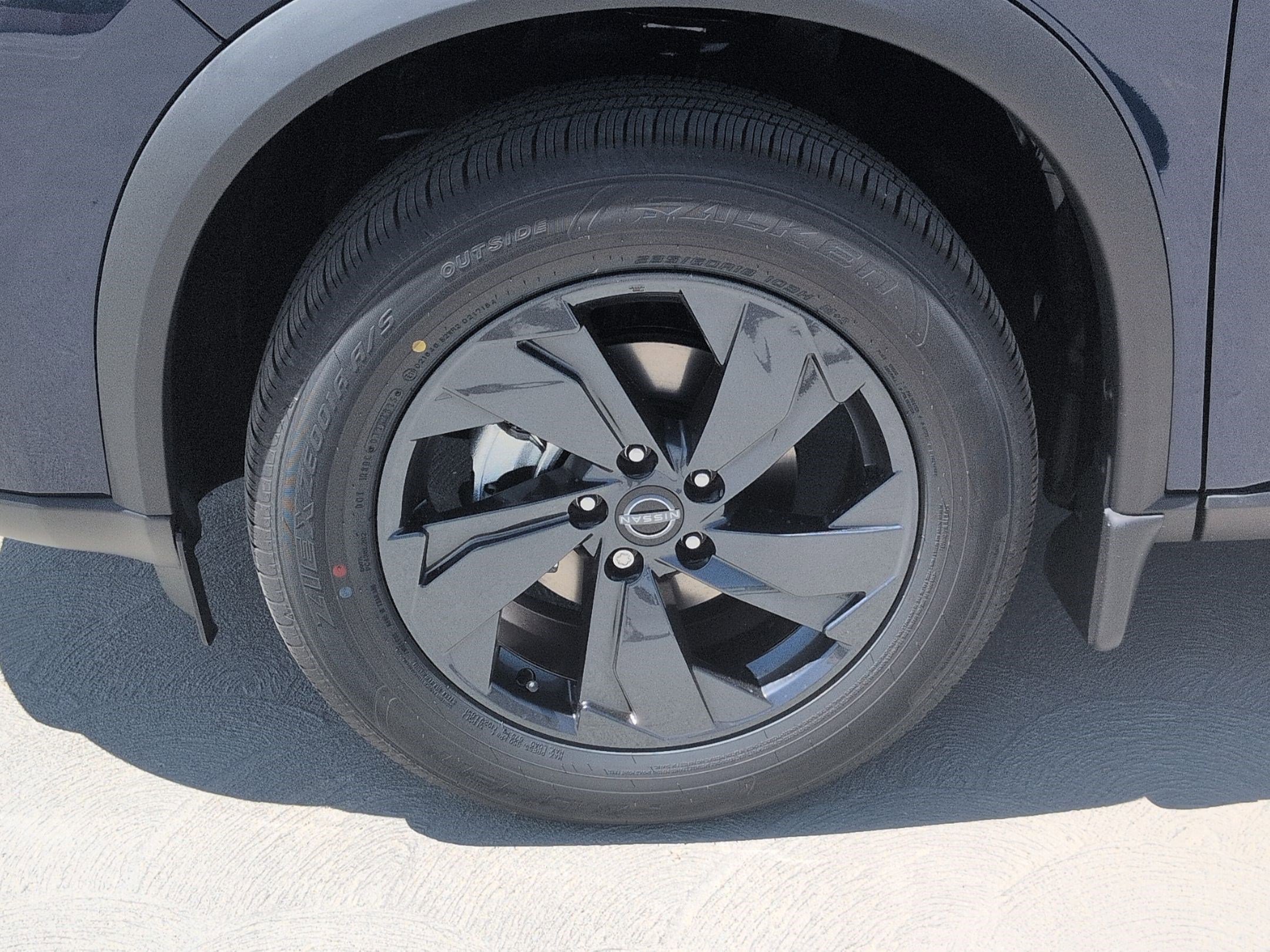 New 2026 Nissan Rogue SV FWD image 9
