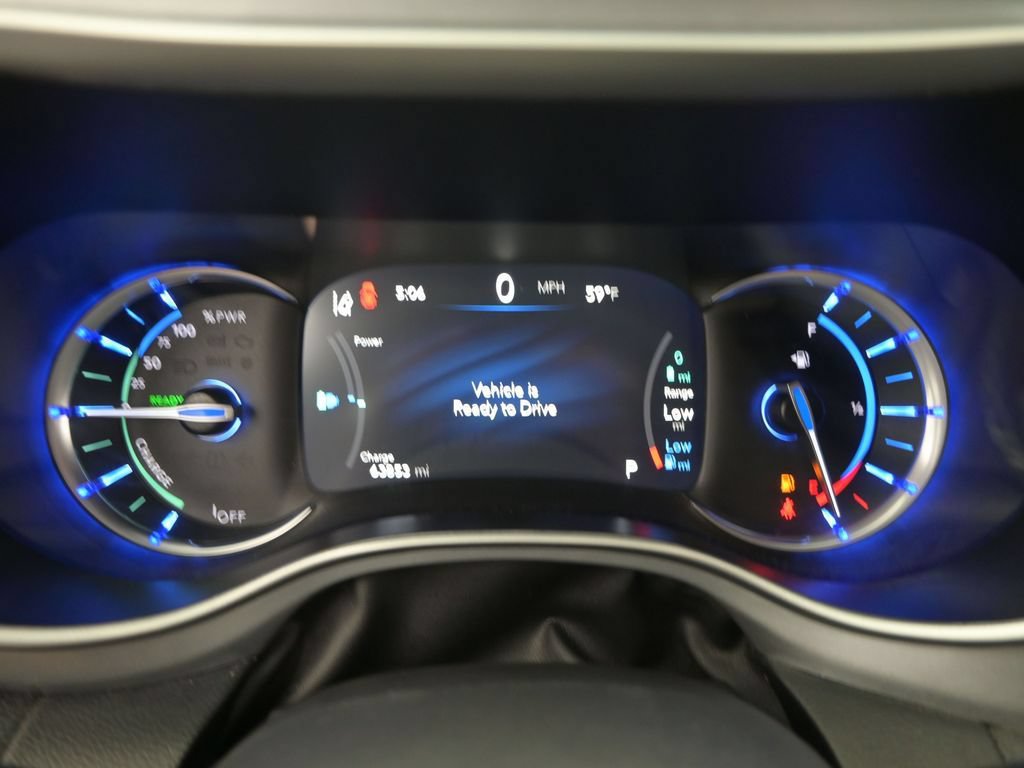 Used 2024 Chrysler Pacifica Limited FWD image 41