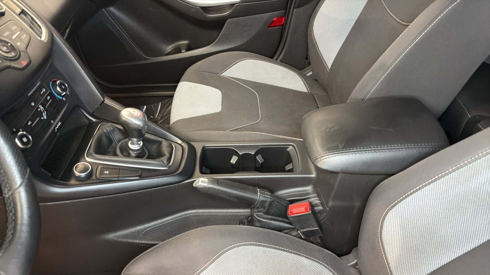 Used 2017 Ford Focus ST FWD image 24