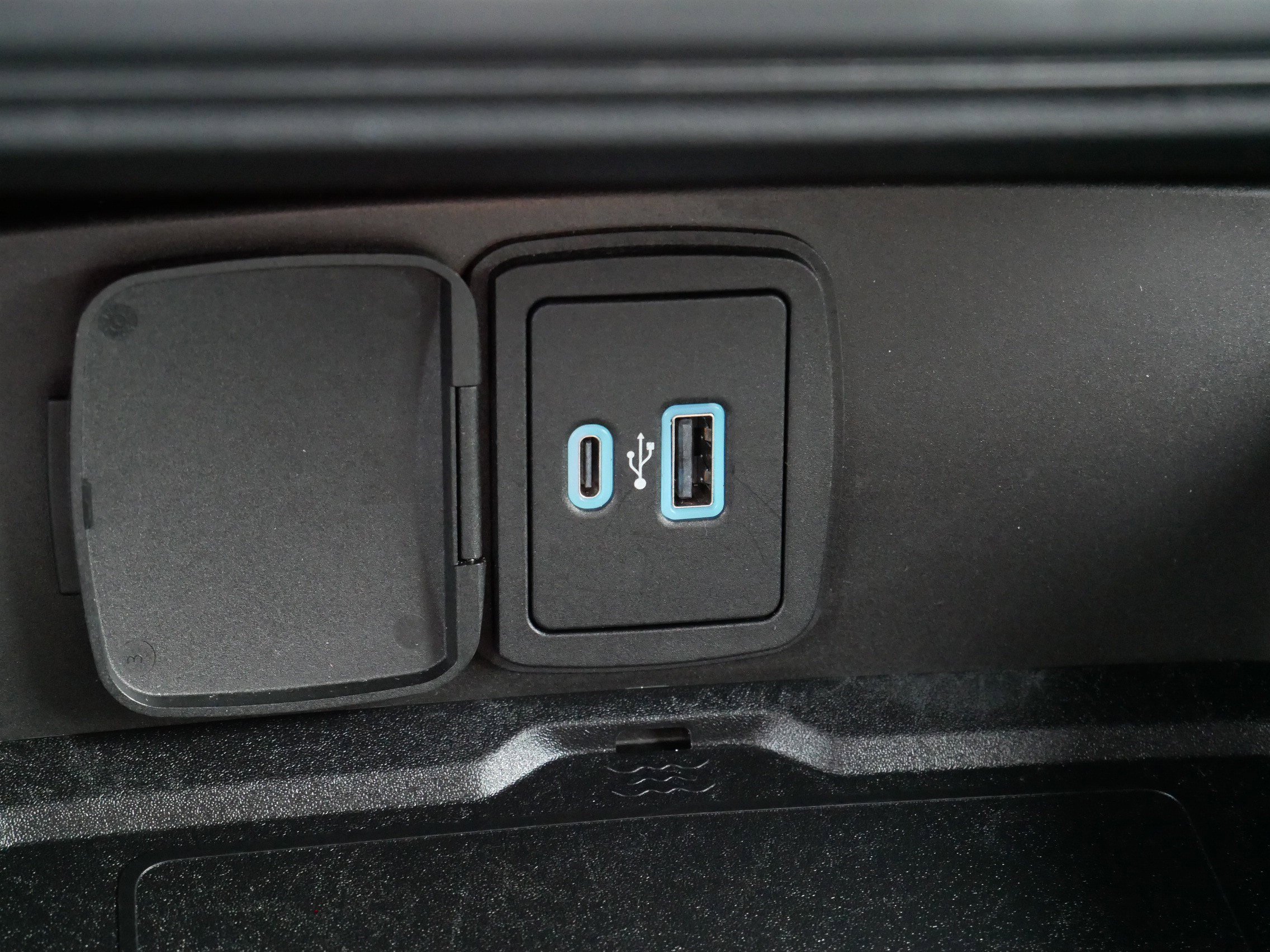 Used 2022 Ford Bronco Badlands image 42