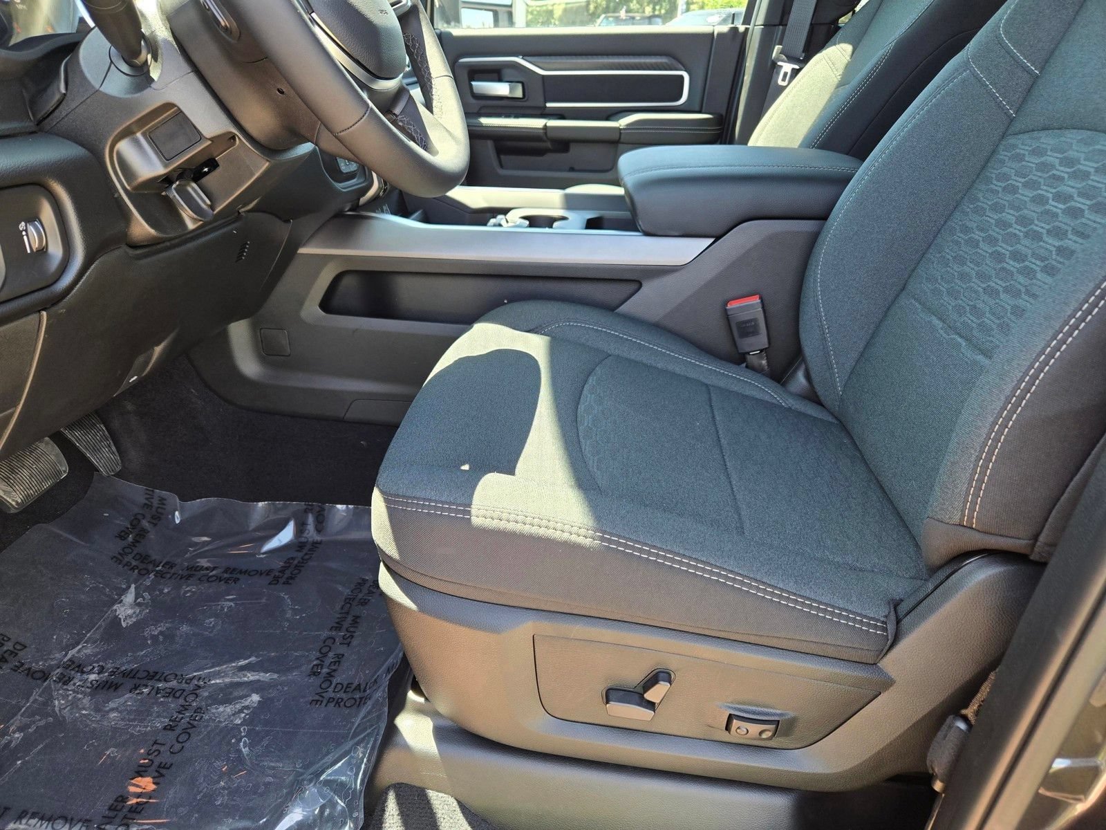 New 2026 RAM 2500 Big Horn AWD/4WD image 11