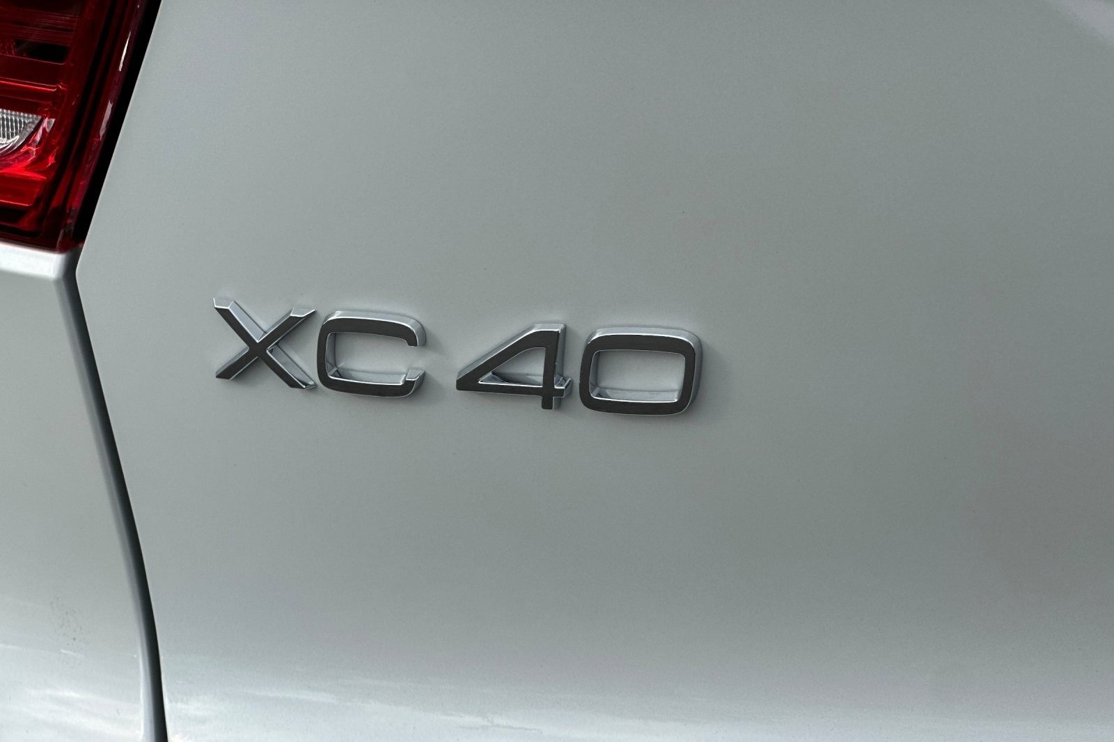 New 2026 Volvo XC40 B5 Ultra w/ Climate Package image 12
