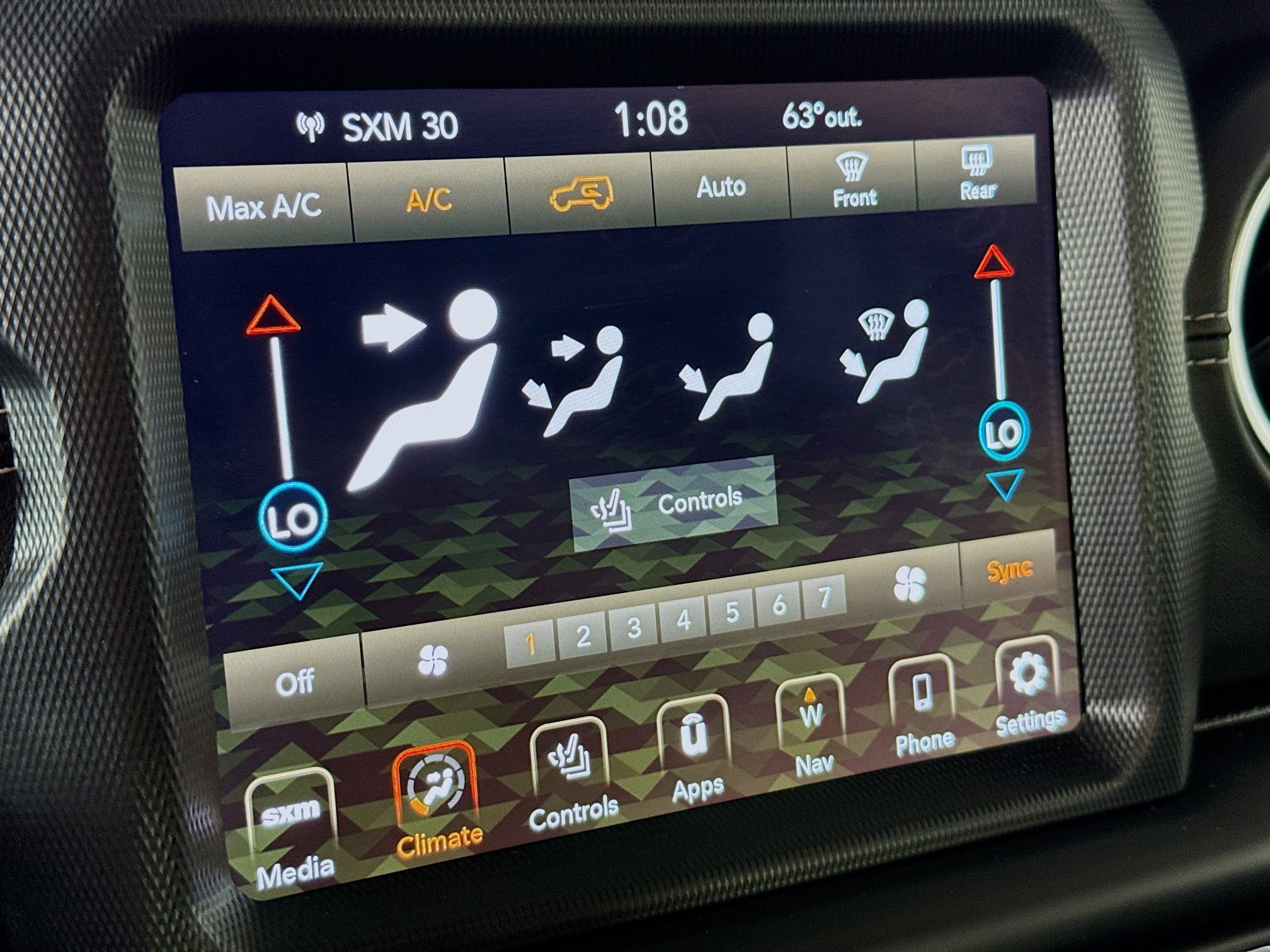 Used 2023 Jeep Wrangler Unlimited Sahara w/ Cold Weather Group image 19