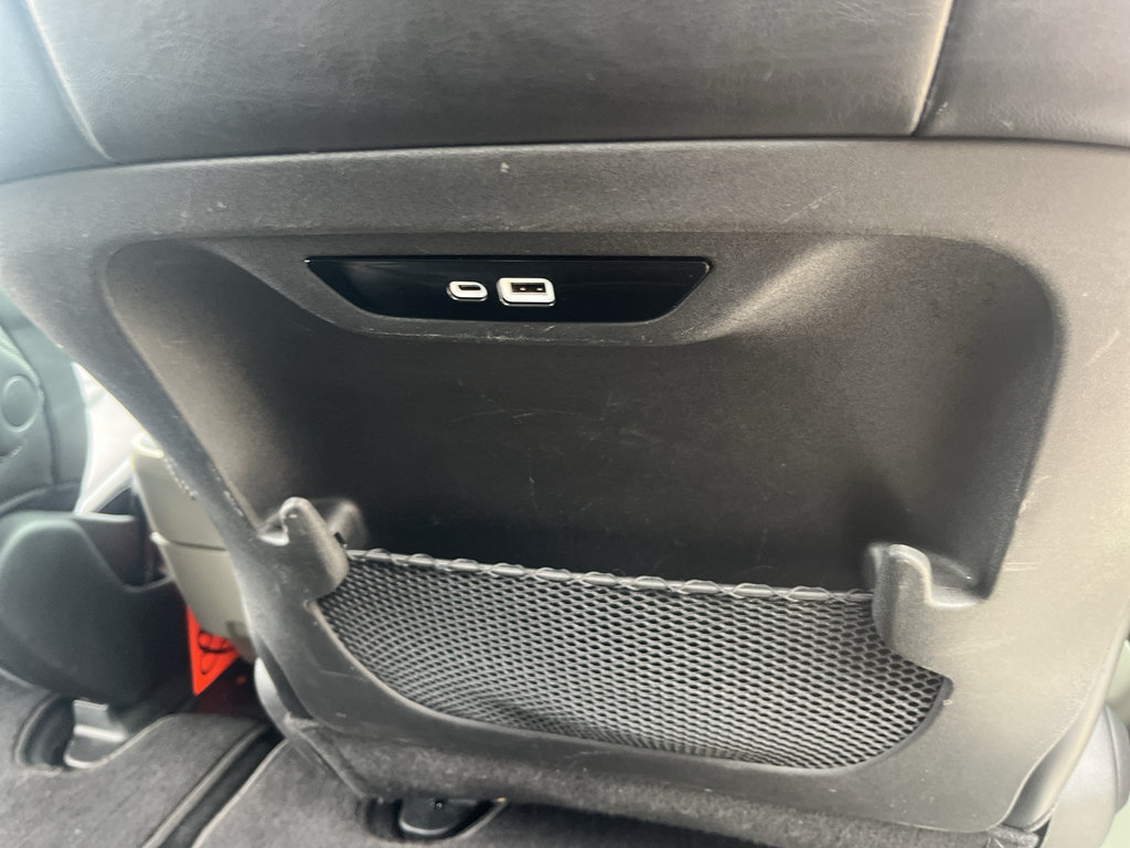 Used 2024 Chrysler Pacifica Touring-L FWD image 44