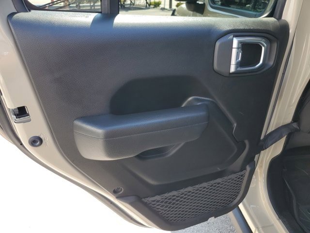 Certified 2022 Jeep Wrangler Unlimited Sport AWD/4WD image 17