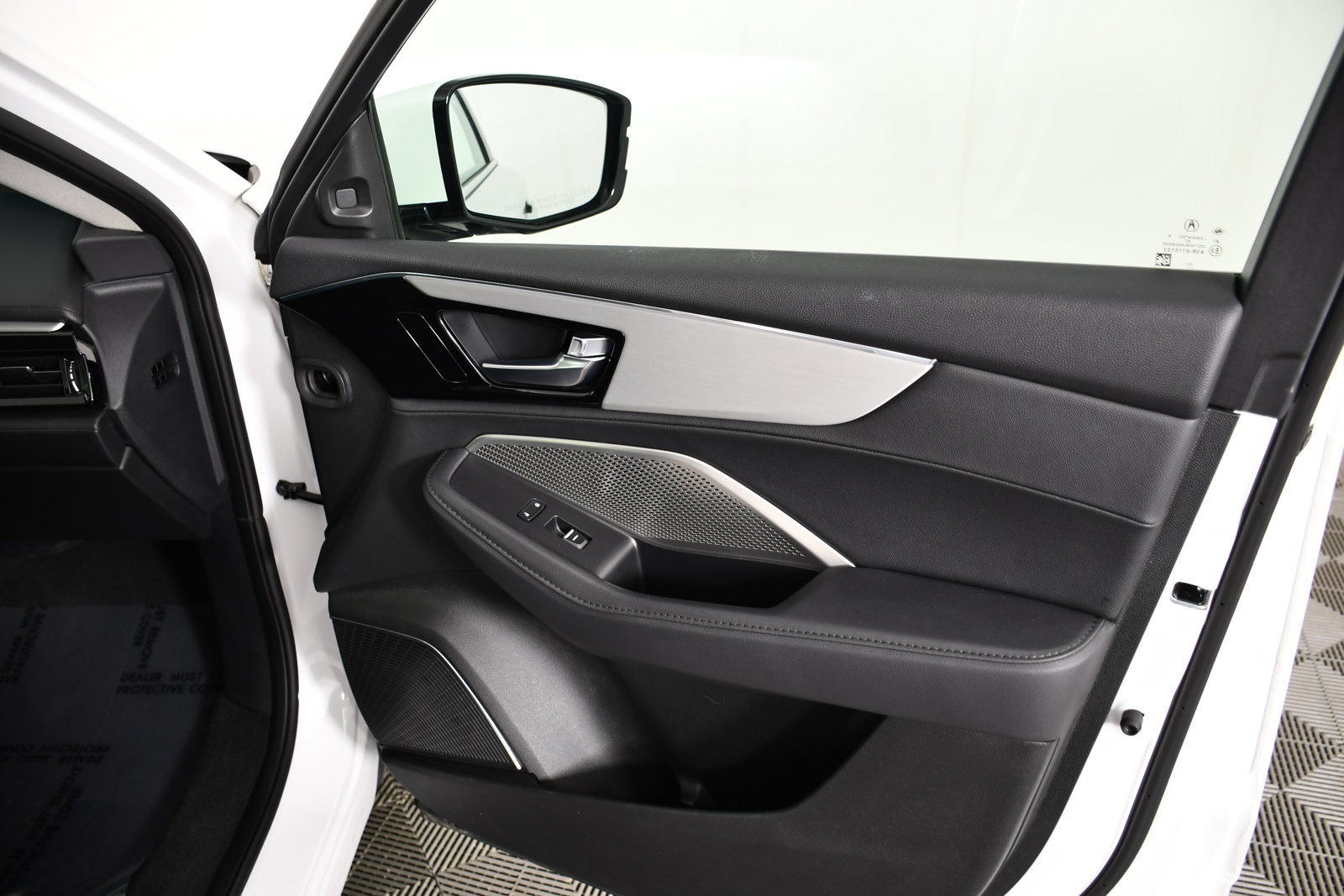 Certified 2024 Acura MDX SH-AWD image 40