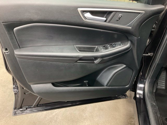 Used 2023 Ford Edge SEL w/ Convenience Package AWD/4WD image 5