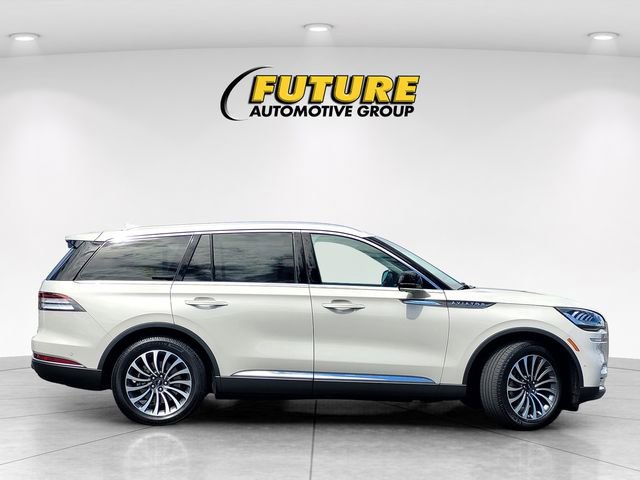 Used 2020 Lincoln Aviator Reserve w/ Equipment Group 201A image 3
