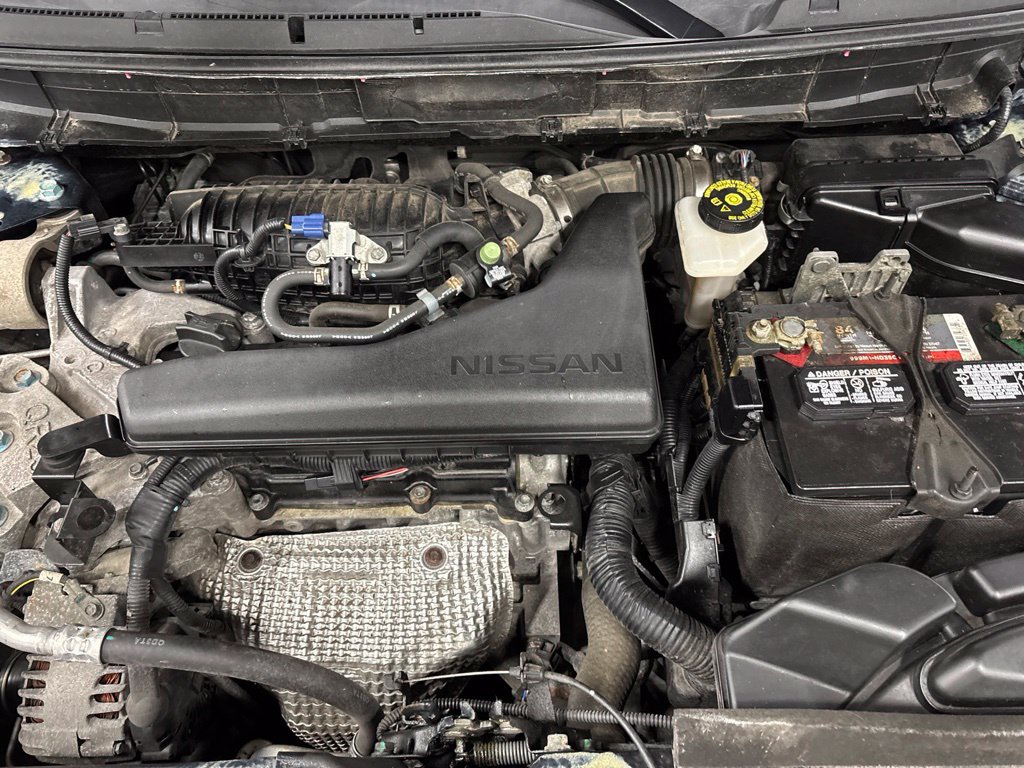 Used 2018 Nissan Rogue SV AWD/4WD image 12
