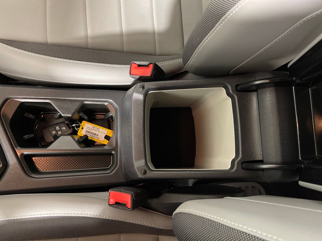 Used 2023 Volkswagen Taos SE image 30