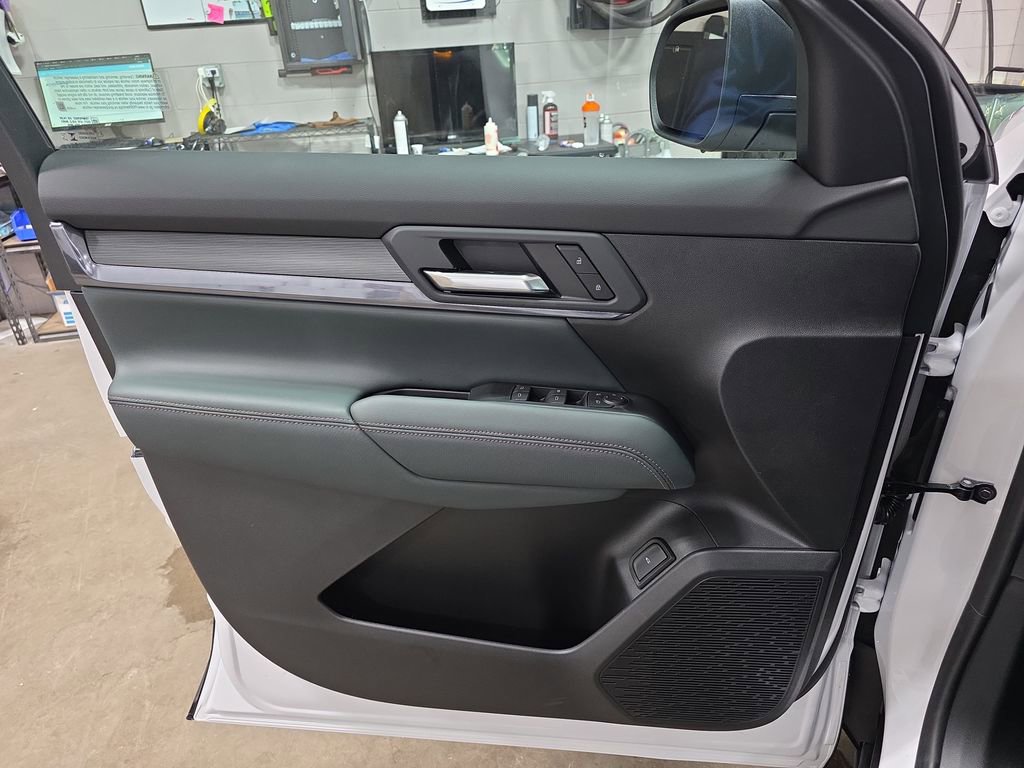 New 2026 GMC Terrain AT4 w/ LPO, Floor Liner Package image 28