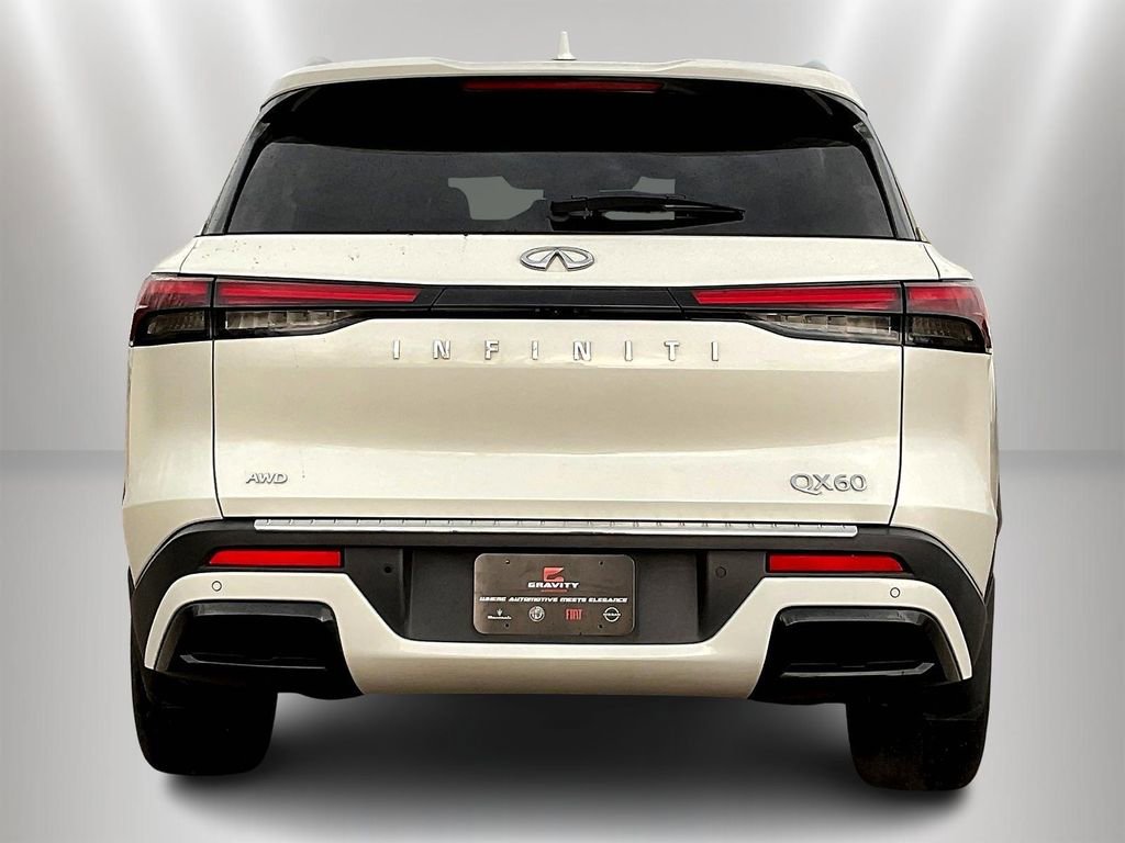 Used 2023 INFINITI QX60 Luxe w/ Performance Audio Package AWD/4WD image 5