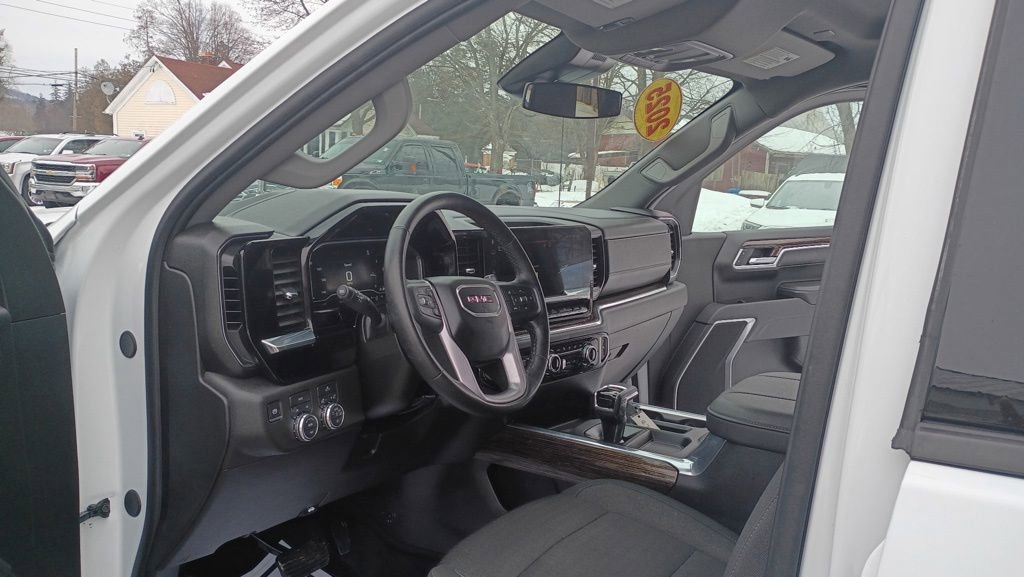 Used 2025 GMC Sierra 1500 Elevation image 10