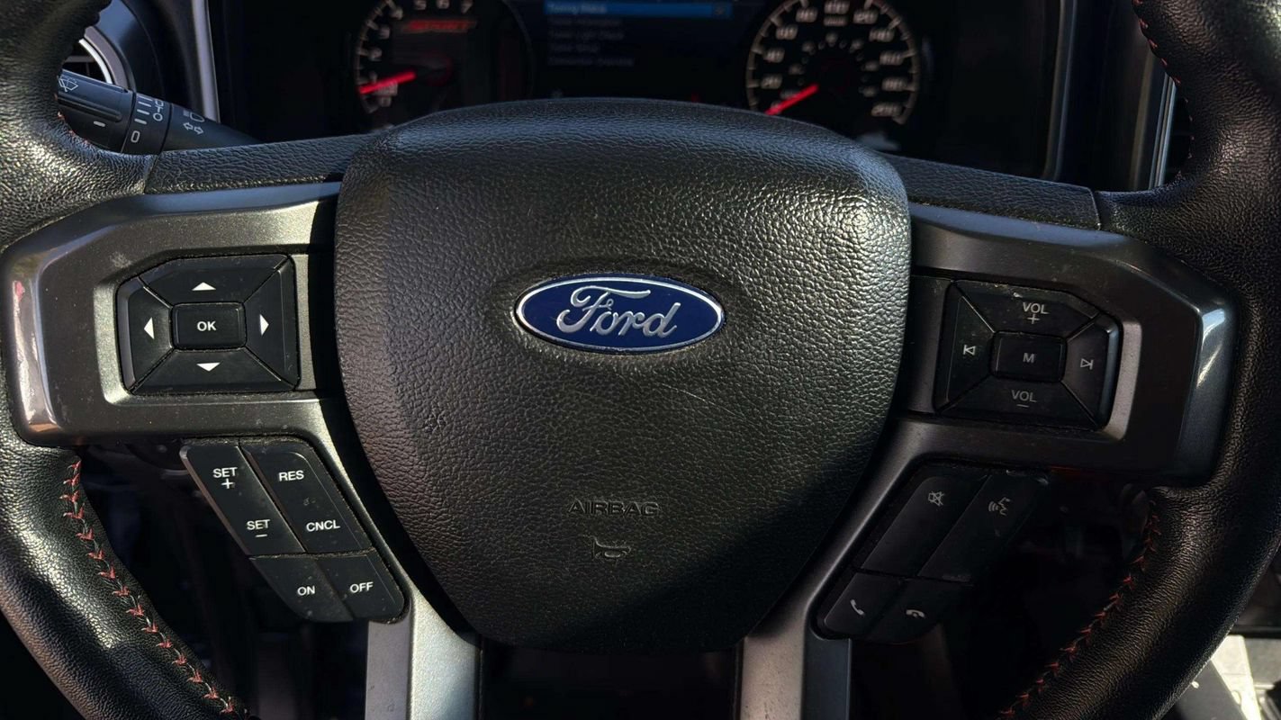 Used 2019 Ford F150 Lariat w/ Equipment Group 502A Luxury AWD/4WD image 13