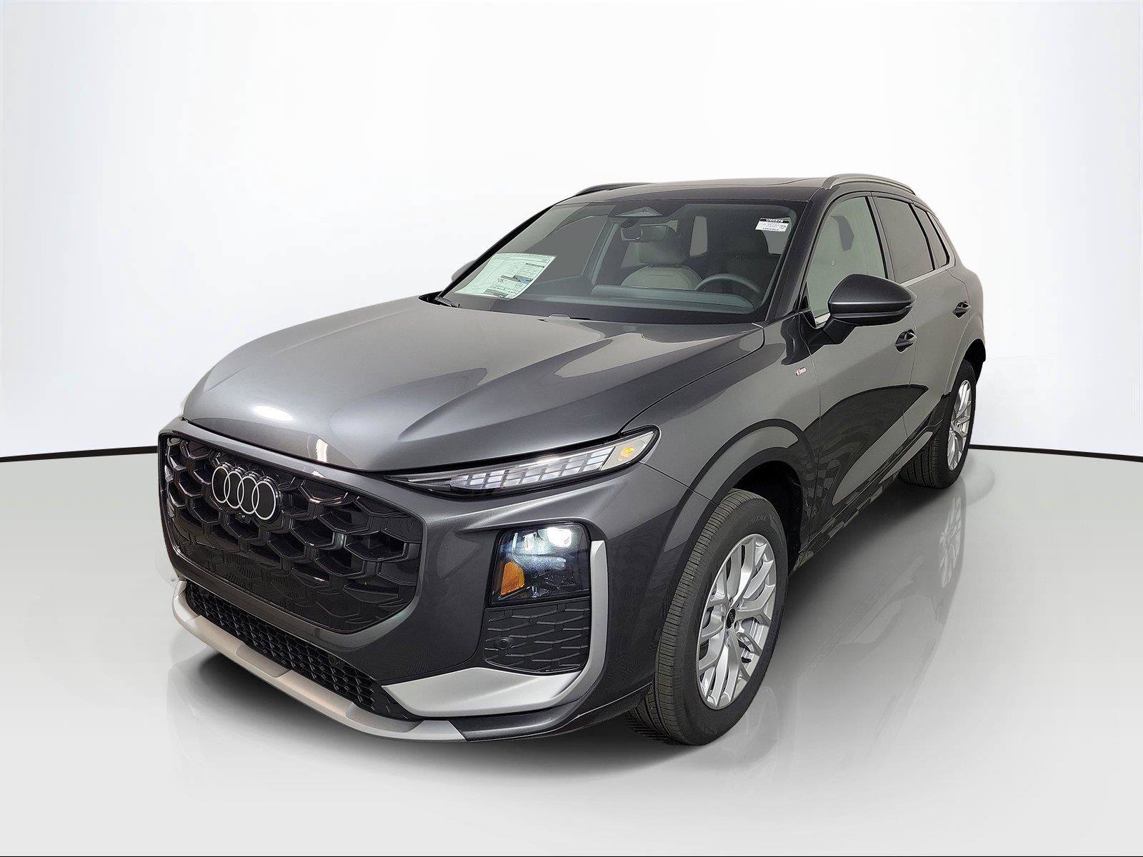 New 2026 Audi Q3 quattro 2.0T AWD/4WD image 3