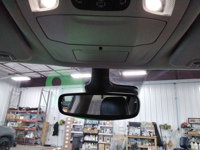 Used 2024 Chrysler Pacifica Touring-L image 24