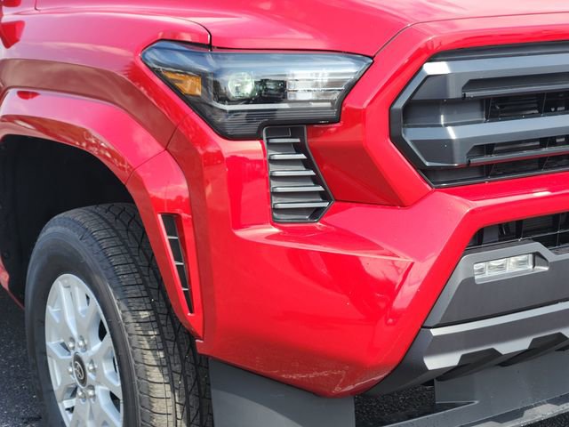 New 2026 Toyota Tacoma SR5 AWD/4WD image 7