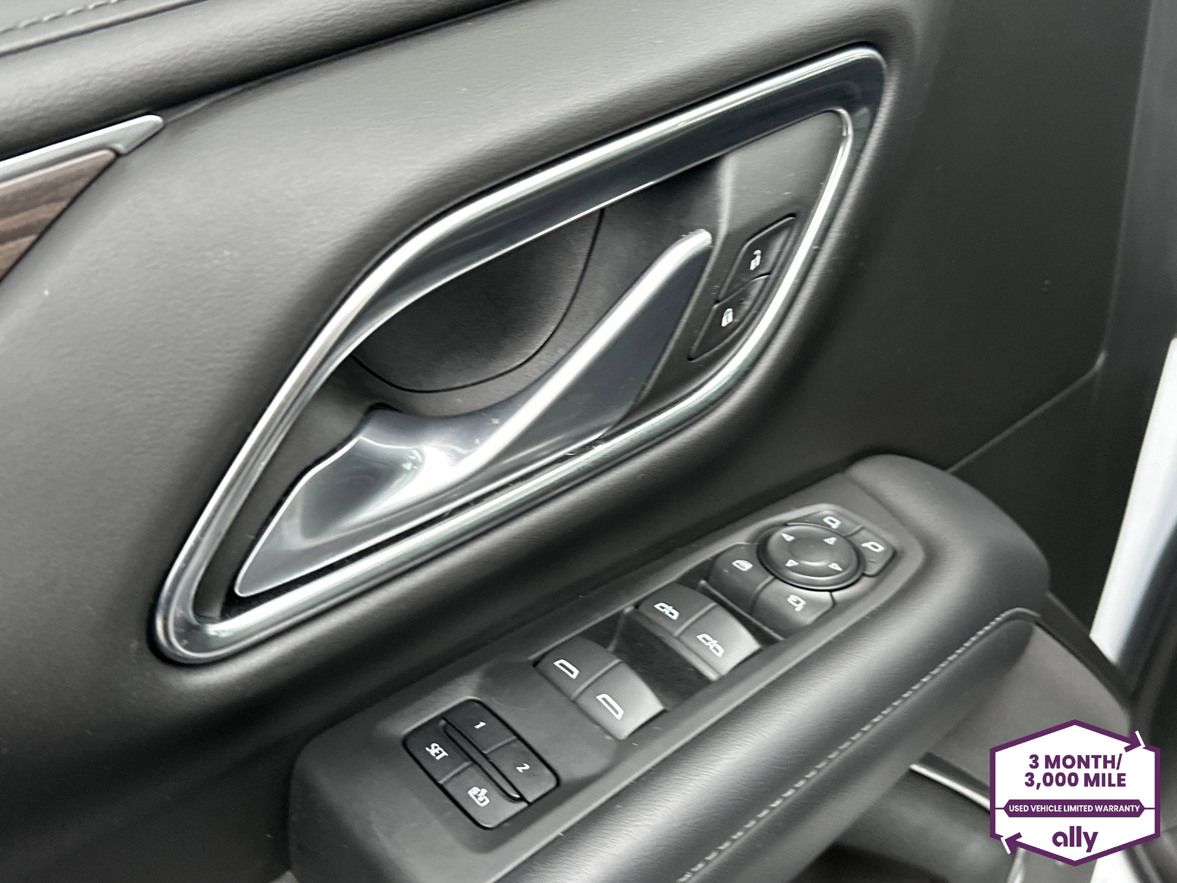 Used 2022 Chevrolet Tahoe Z71 w/ Z71 Off-Road Package image 14