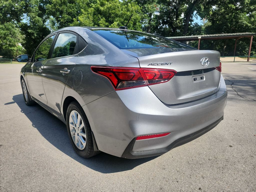 Used 2021 Hyundai Accent SEL FWD image 5