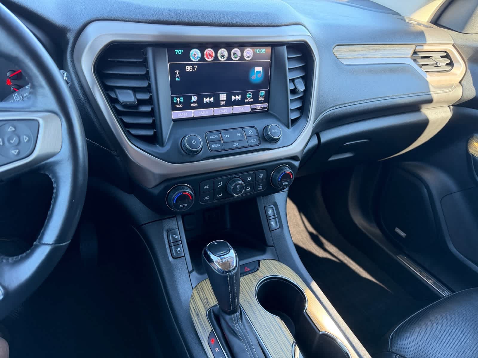 Used 2018 GMC Acadia Denali w/ Technology Package AWD/4WD image 12