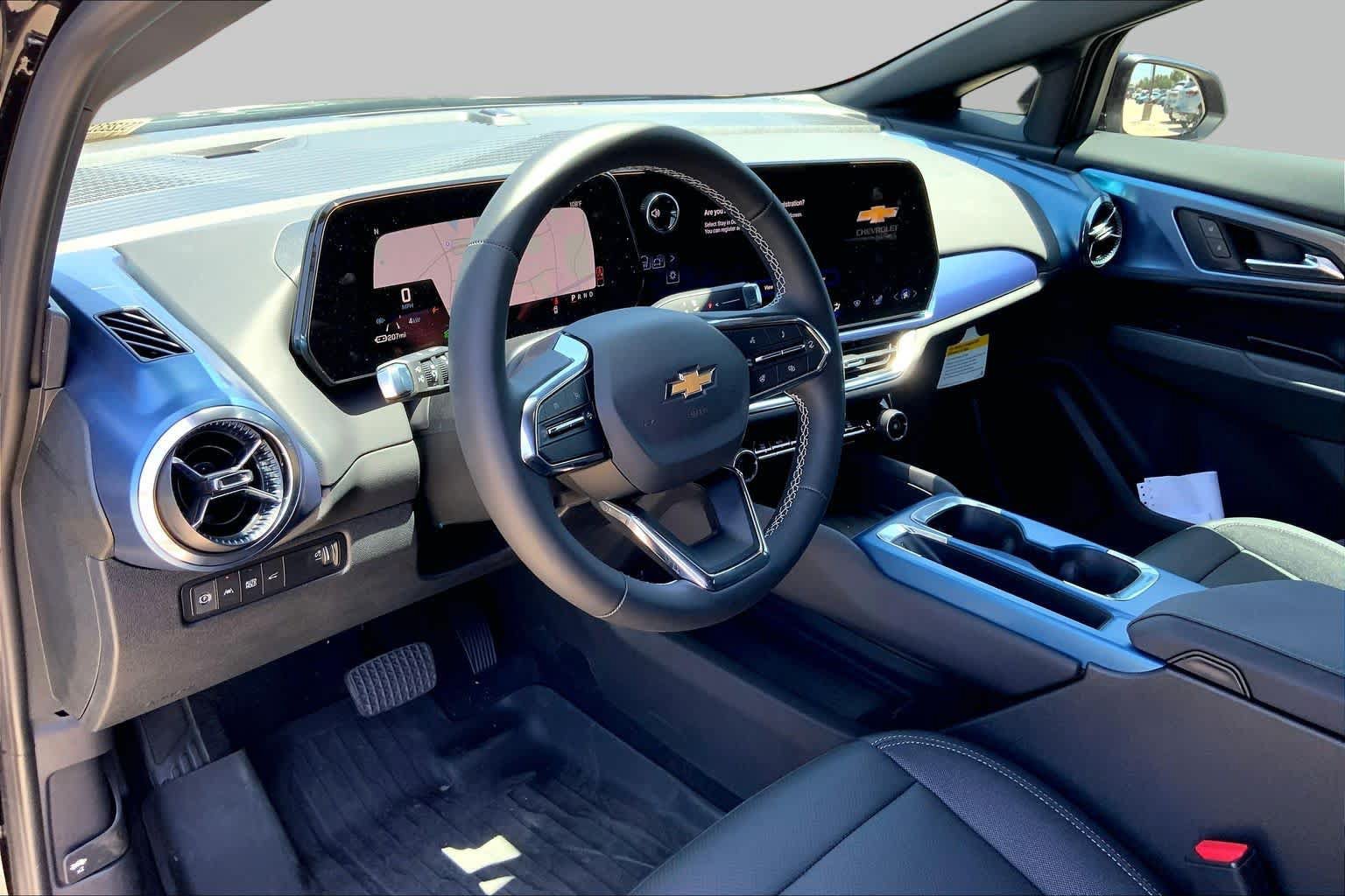 New 2026 Chevrolet Equinox EV LT AWD/4WD image 9