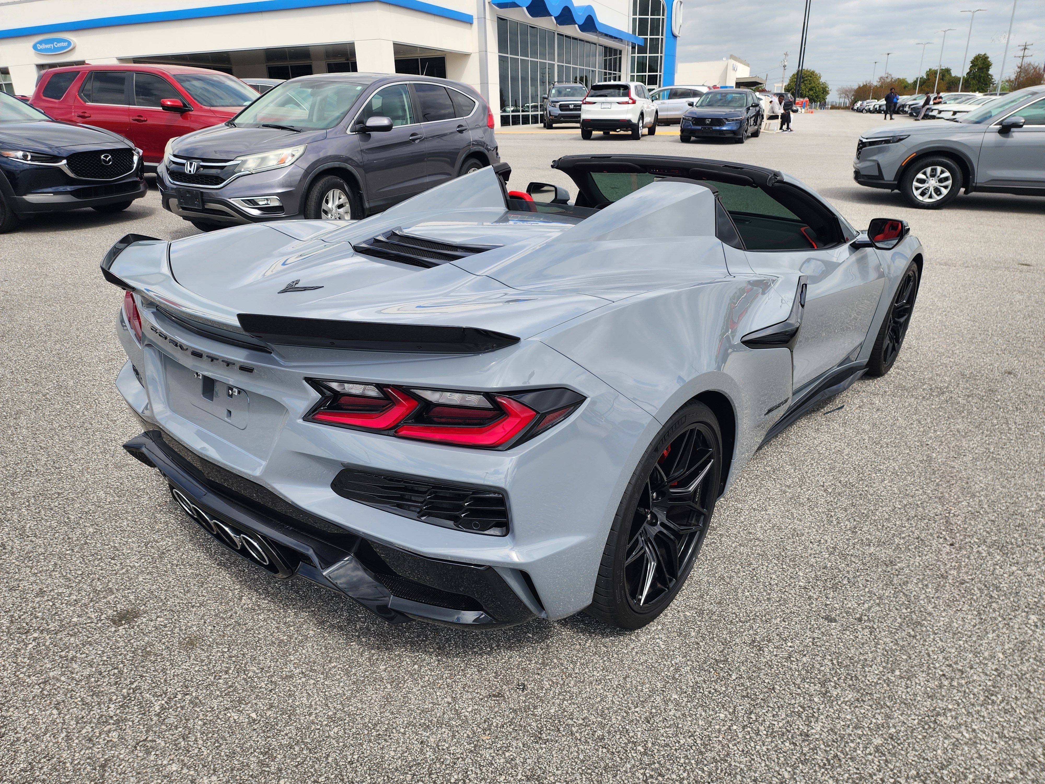 Used 2025 Chevrolet Corvette Z06 image 6