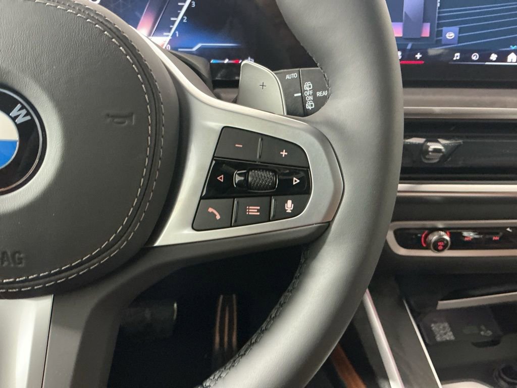 New 2026 BMW X7 xDrive40i AWD/4WD image 14