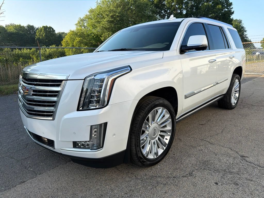 Used 2019 Cadillac Escalade Platinum AWD/4WD image 6