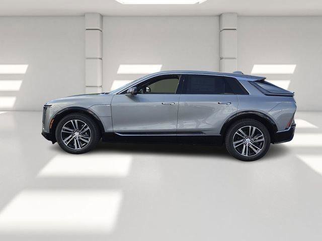 New 2026 Cadillac Lyriq Luxury RWD image 2