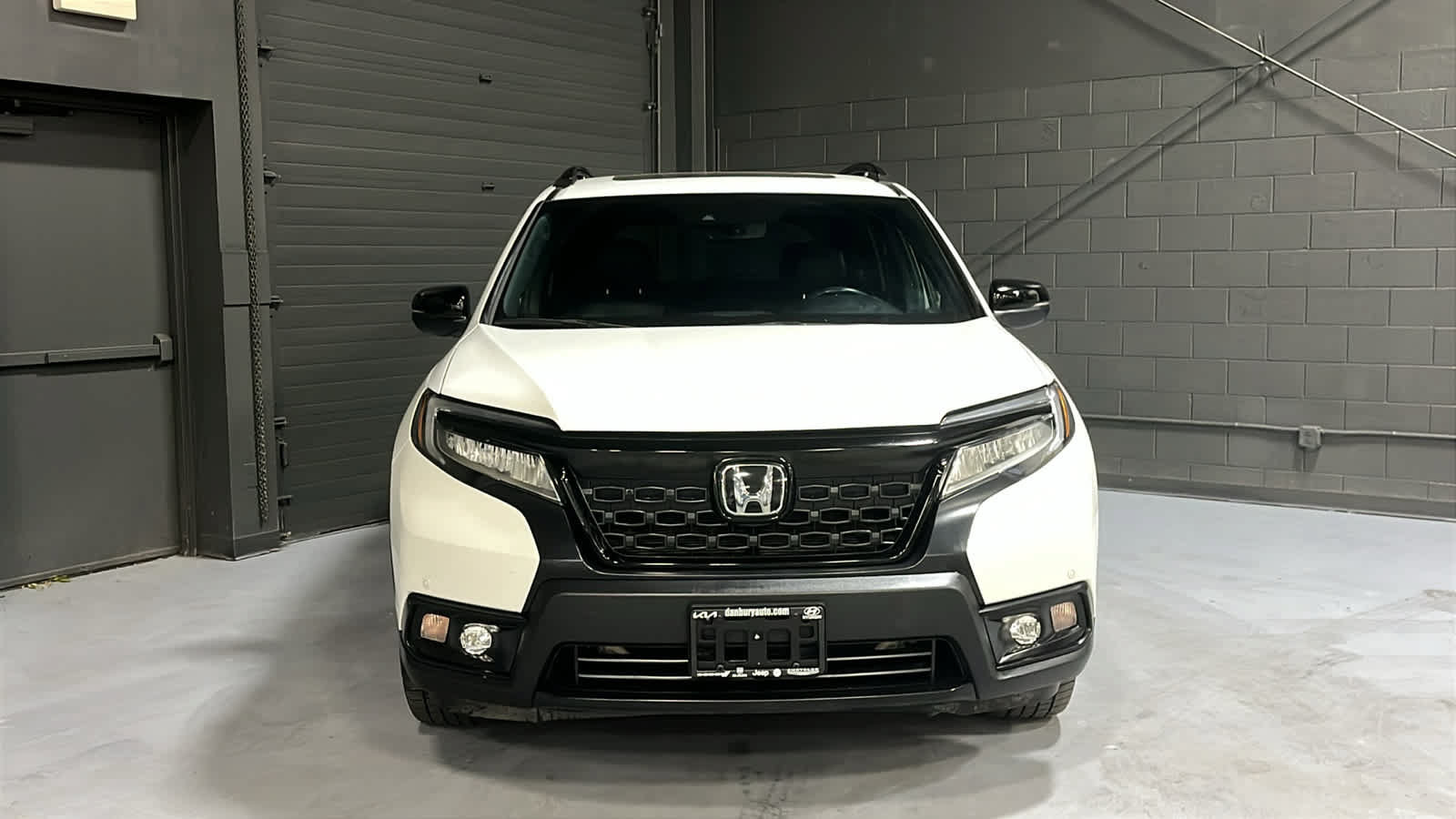 Used 2021 Honda Passport Touring image 2