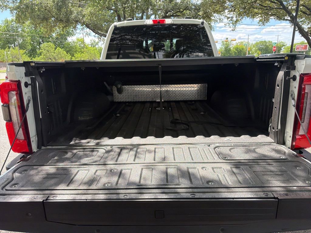 Used 2024 Ford F250 Platinum AWD/4WD image 27
