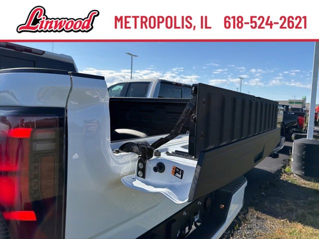 New 2026 GMC Sierra 2500 AT4 w/ AT4 Premium Plus Package image 6