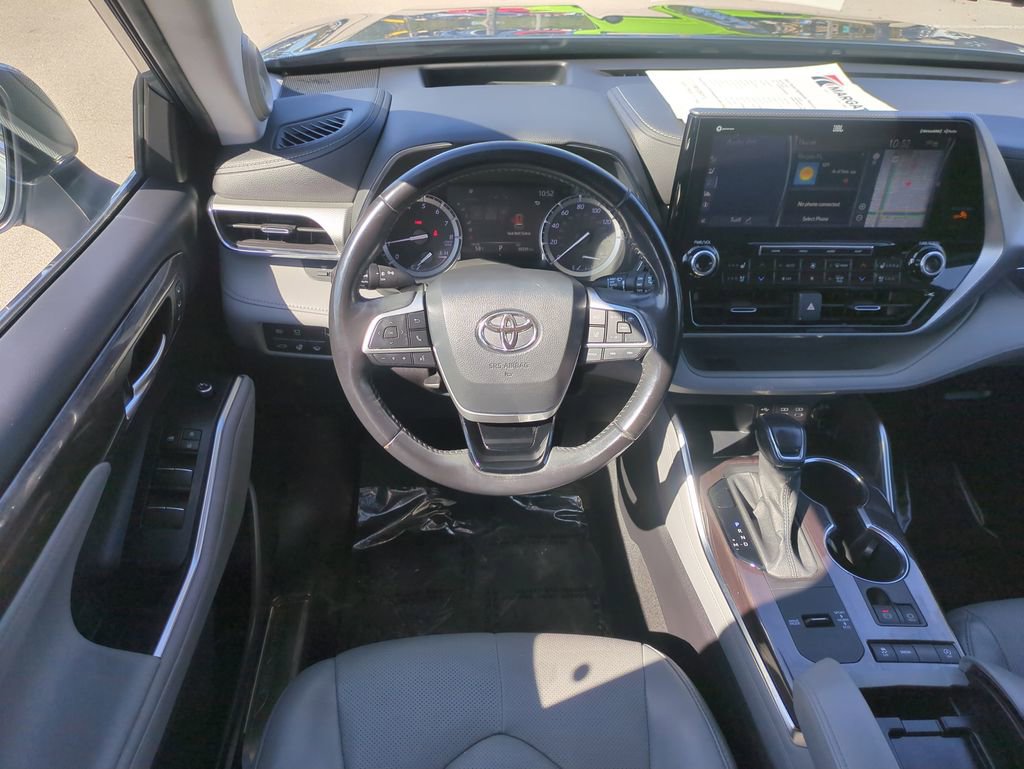 Used 2021 Honda Pilot Touring image 18