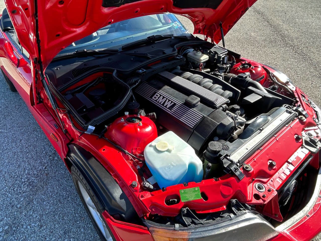 Used 1998 BMW Z3 2.8 RWD image 18