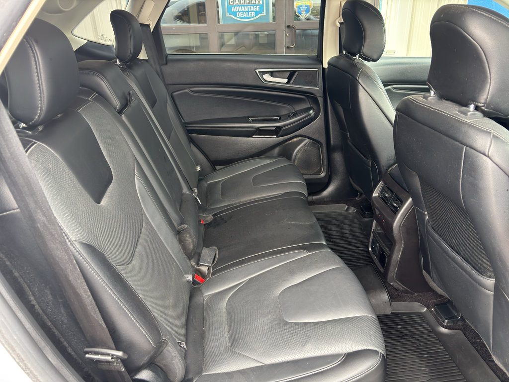 Used 2017 Ford Edge Titanium w/ Equipment Group 301A AWD/4WD image 12