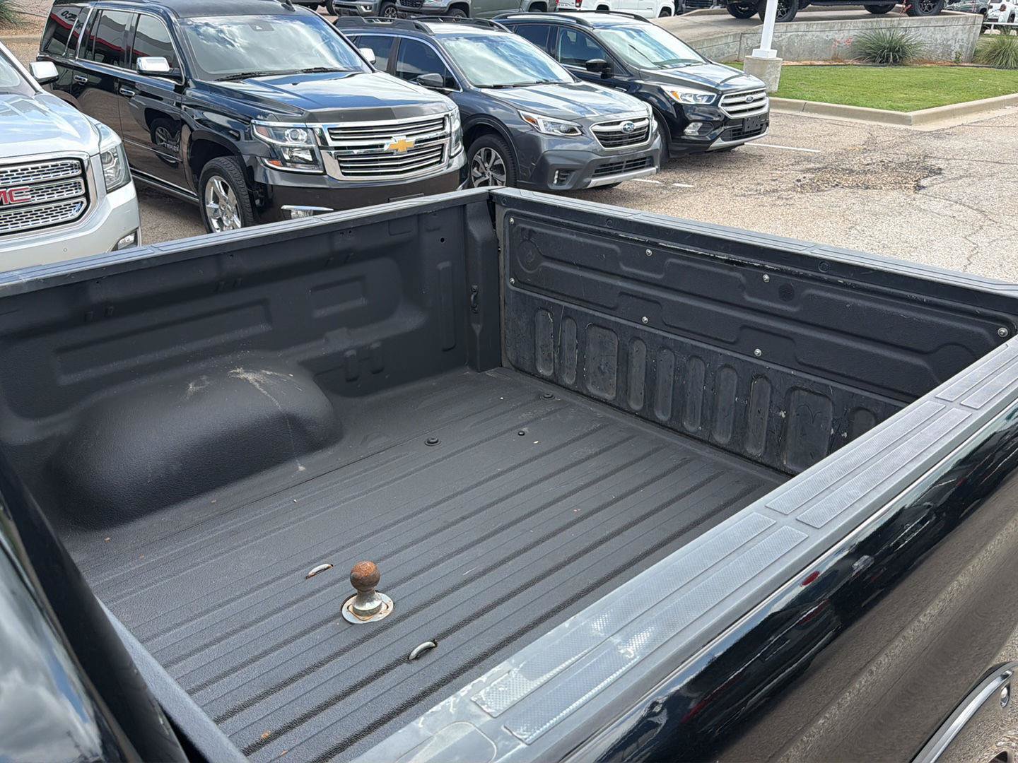 Used 2018 Toyota Tundra SR5 w/ SR5 Upgrade Package AWD/4WD image 11
