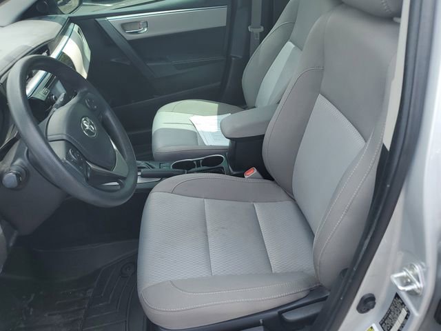 Used 2016 Toyota Corolla LE FWD image 17