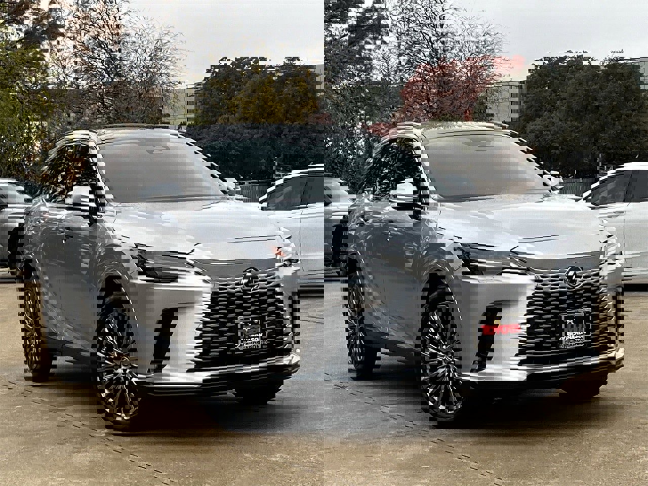 Used 2024 Lexus RX 450h AWD w/ Luxury Package image 2