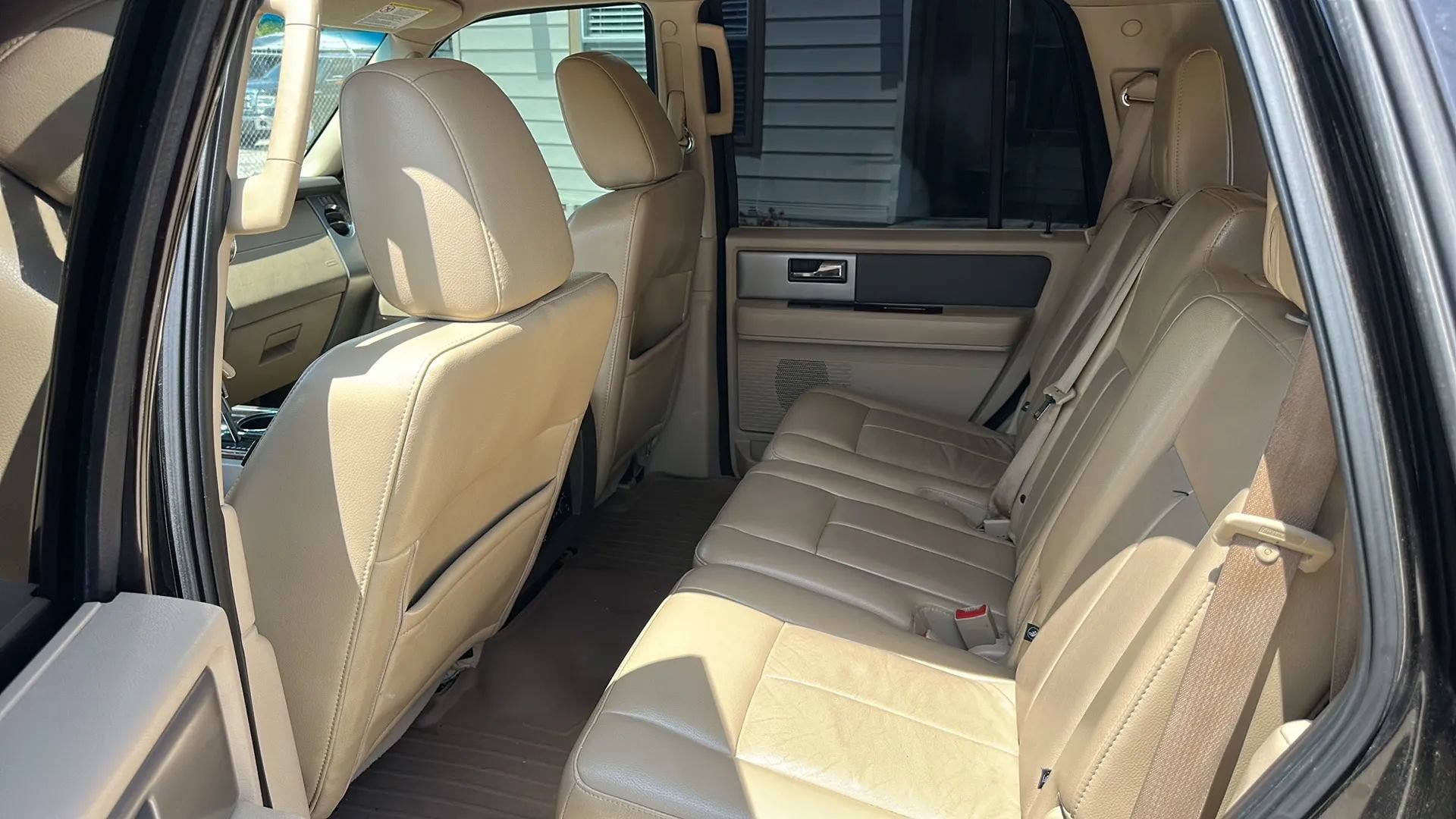 Used 2013 Ford Expedition XLT RWD image 11