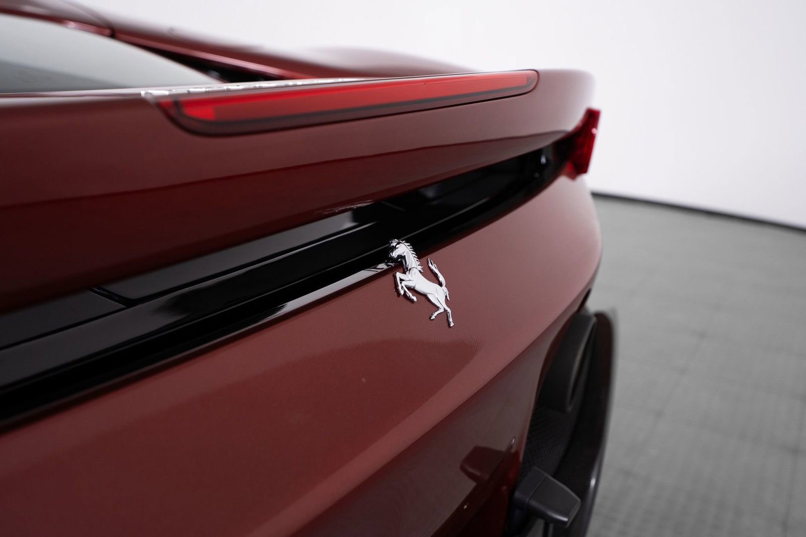 Used 2023 Ferrari SF90 Stradale AWD/4WD image 7