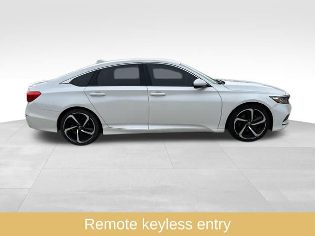 Used 2018 Honda Accord Sport image 9