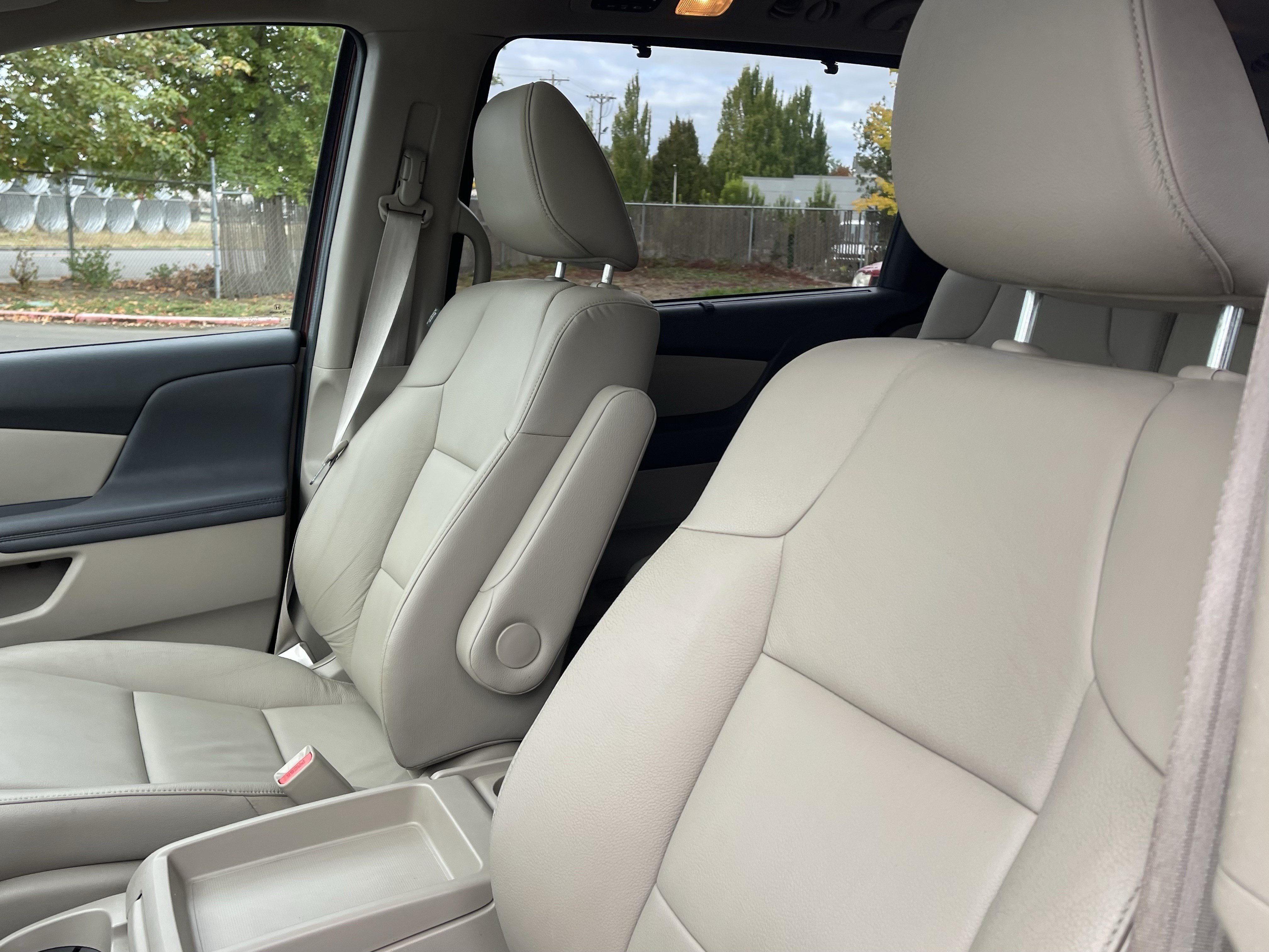 Used 2016 Honda Odyssey EX-L image 20