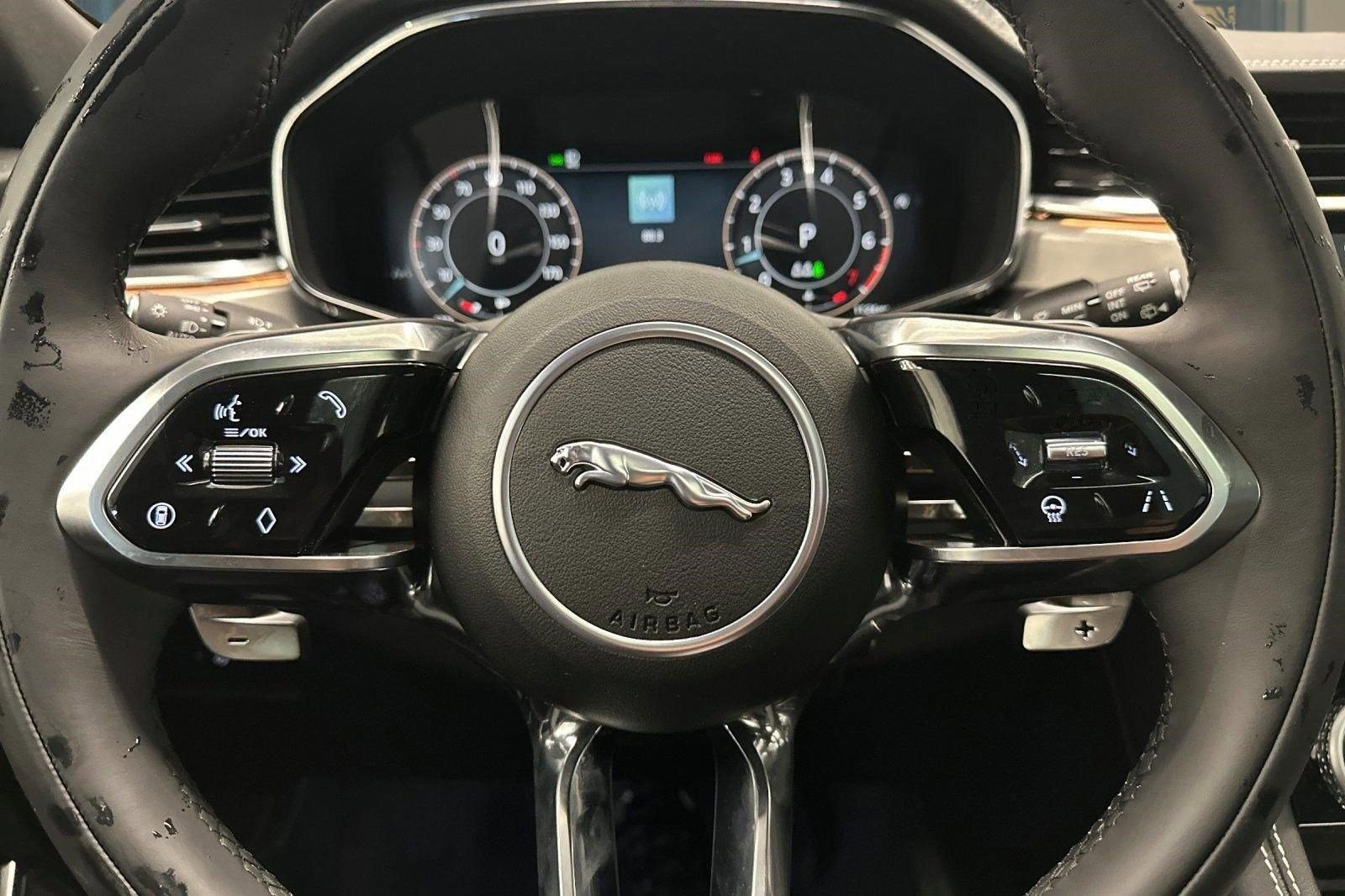 New 2026 Jaguar F-PACE R-Dynamic S image 15