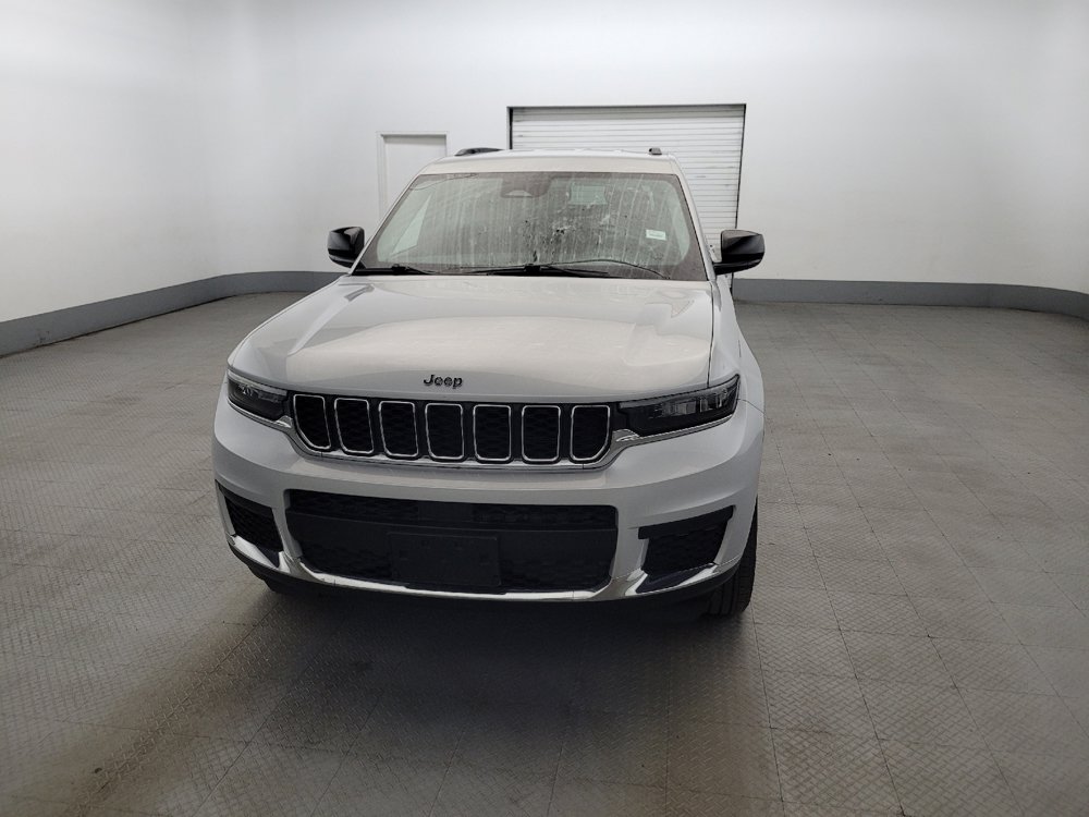 Used 2022 Jeep Grand Cherokee L Laredo w/ Luxury Tech Group I AWD/4WD image 15