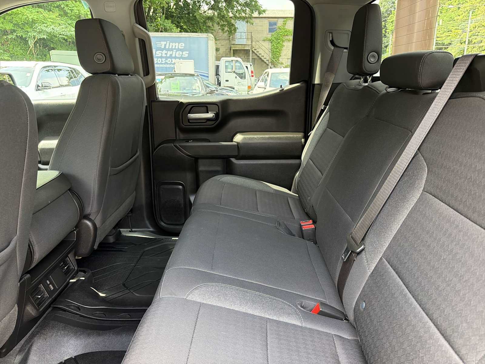 Used 2024 Chevrolet Silverado 1500 Custom AWD/4WD image 25