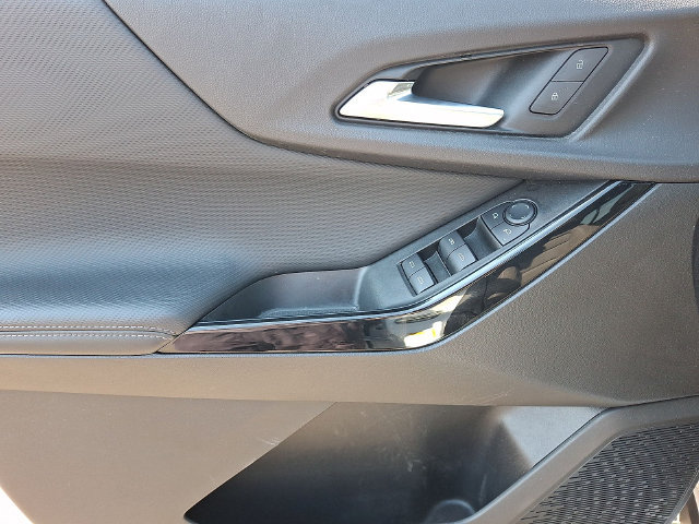 Used 2025 Chevrolet Equinox LT AWD/4WD image 28