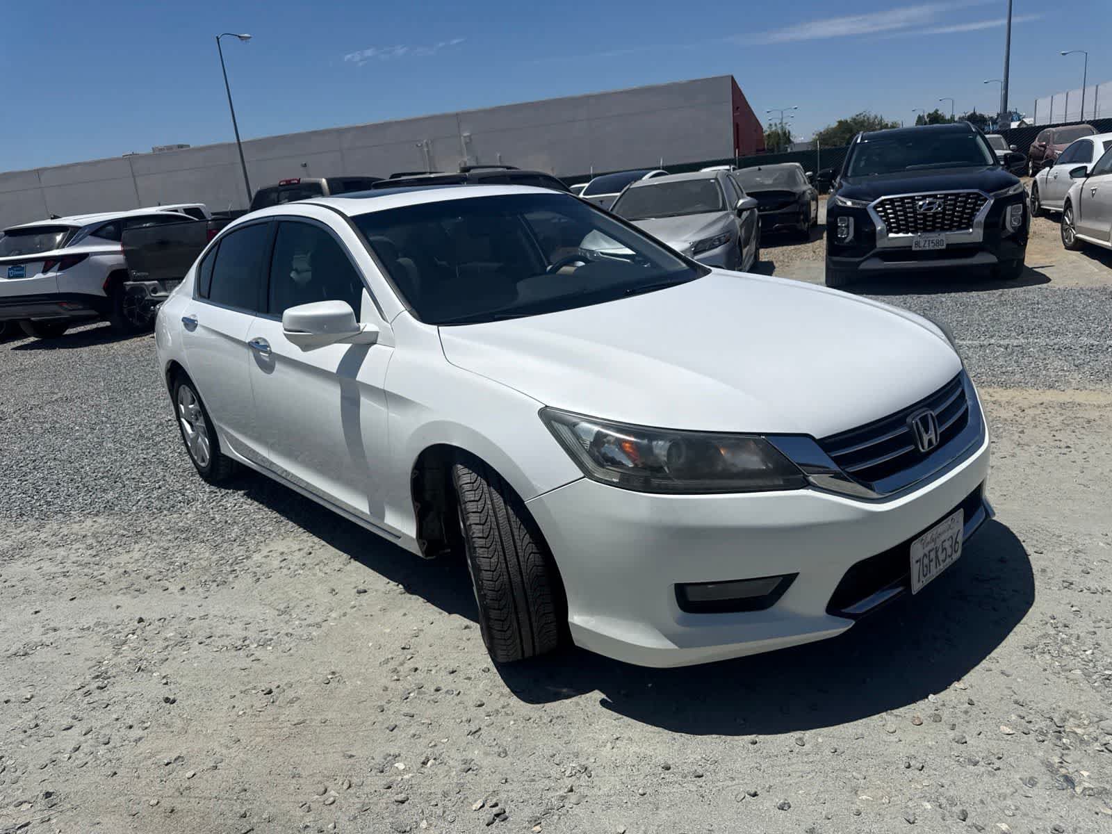Used 2014 Honda Accord EX image 3