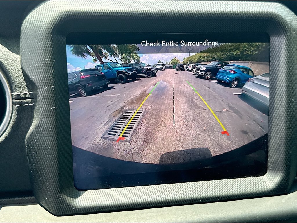 Certified 2023 Jeep Wrangler Unlimited Sahara AWD/4WD image 14