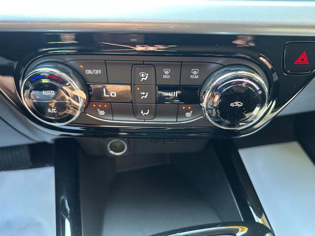 New 2025 Chevrolet Trax LT w/ Driver Confidence Package image 15